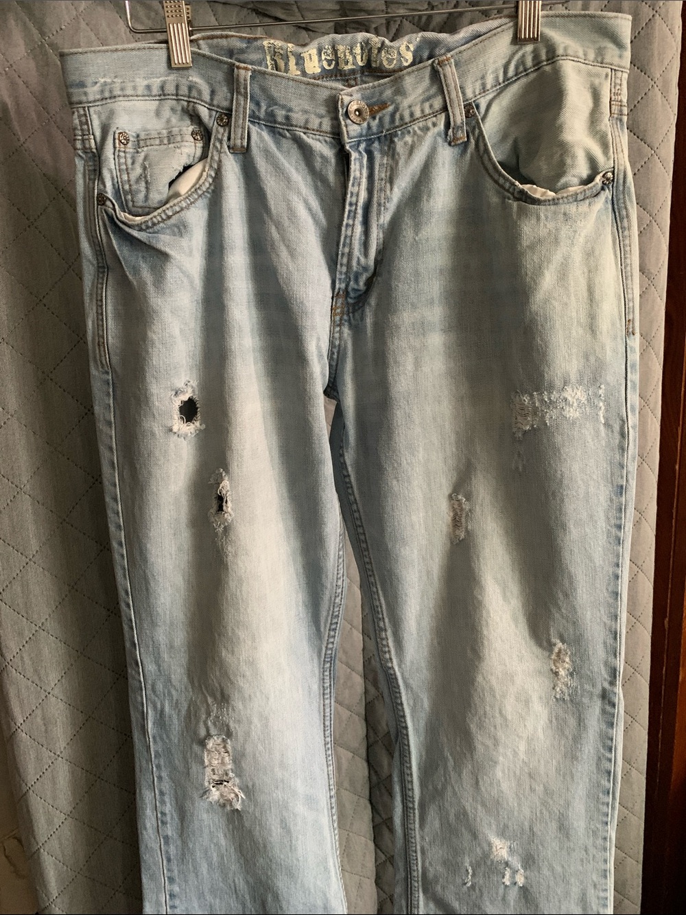 #513 Bluenotes Light Blue Distressed Relaxed Fit Men’s Jeans